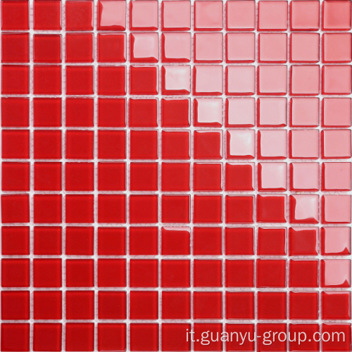 Mosaico di vetro di colore rosso puro